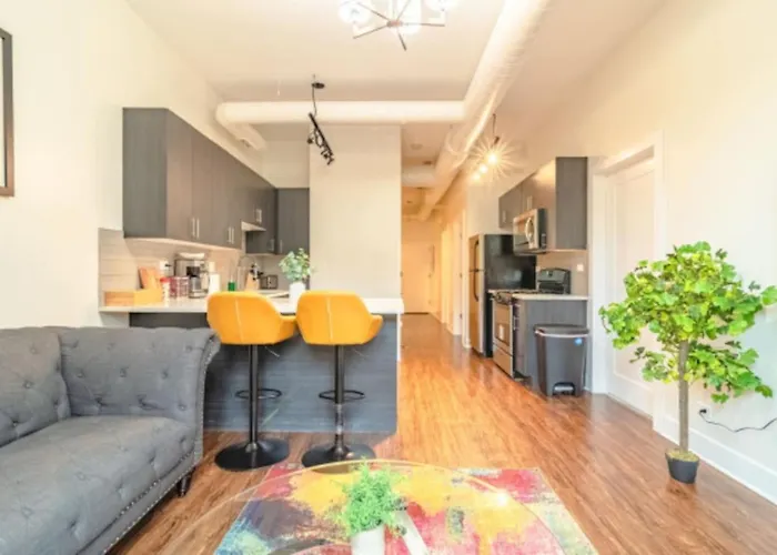 Stylish Friendly 3br Near Mccormick *